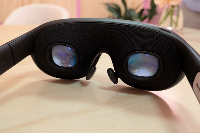 Cận cảnh thấu kính Meta VR Glasses