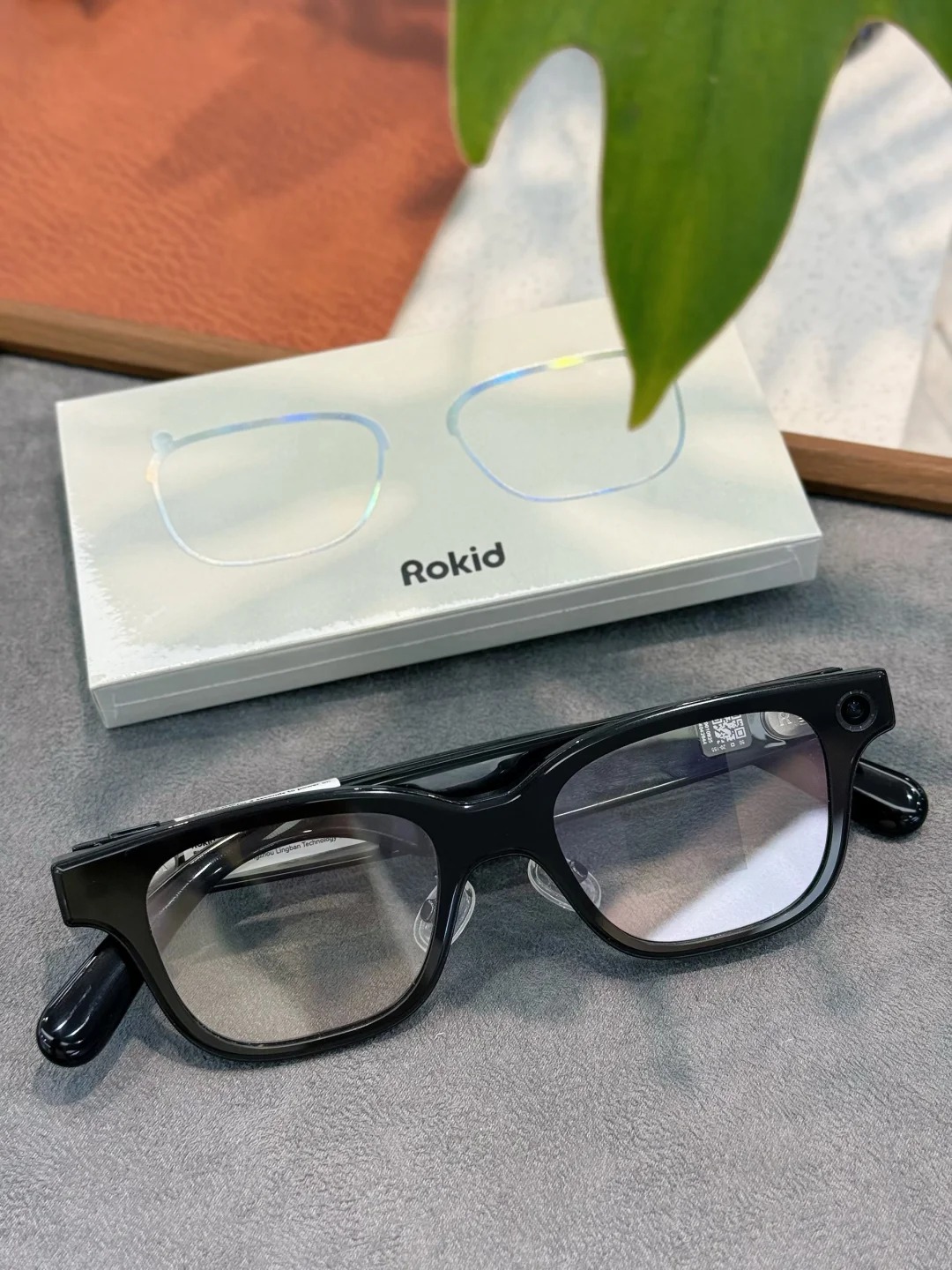 Kính thông minh Rokid Glasses – hình ảnh trải nghiệm thực tế